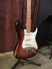 Fender 1974 Fender Stratocaster Sunburst / Maple_3