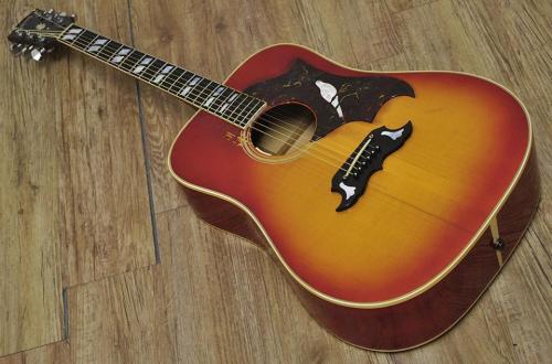 Gibson Dove 1969
