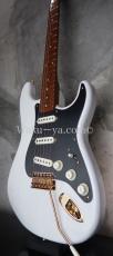 Fender Custom Shop Stratocaster American Custom NOS / White Blonde Aged_8