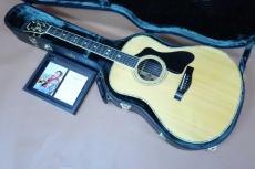 YAMAHA LL-30MS / Sada Head Inlay・Abalone Trim and Rosette・Solid Premium Ezo Spruce Top・Solid Indian Rosewood Side・Solid Indian Rosewood and Center Ebony 3P Back・Mahogany 5P Neck・Ebony Fingerboard and Bridge 