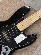 Fender Standard Jazz Bass, Maple Fingerboard, Black Pickguard, Black_6