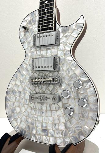 ZEMAITIS THE PORTRAIT Pearl Front Ultimate White 2H