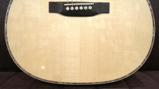 Martin 【個体演奏動画あり】CTM 000C-42 -European Spruce【美しい杢目と音色】_3