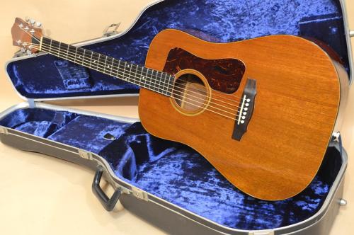 Guild D-25M　1972年製