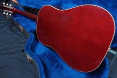 Gibson 1960s J-45 Wine Red / Round Shoulder・Solid Spruce Top・Solid Mahogany Side and Back・Adjustable Bridge・White Large Pick guard 【With Original Hard Case】  2003年製_5