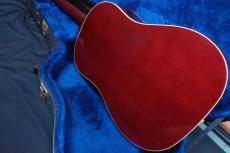 Gibson 1960s J-45 Wine Red / Round Shoulder・Solid Spruce Top・Solid Mahogany Side and Back・Adjustable Bridge・White Large Pick guard 【With Original Hard Case】  2003年製_6