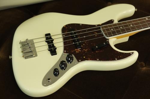 Fender American Vintage II 1966 Jazz Bass / Olympic White【VINTAGE vs ULTRA】