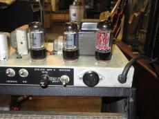 Fender Deluxe Reverb_9