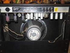 Fender Deluxe Reverb_10