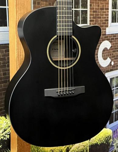 Martin 【日本総本店】【オールブラック】GPC-X1E Black #2967191【ショッピングクレジット無金利】