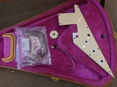 Gibson 【Vintage】1983s Heritage Serise Korina Flying V Antique Natural【3.17kg】【ギブソンフロア取扱品】_11