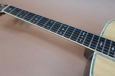 Cat's Eyes CE-2500 / Torch Inlay・U.S.A Grover 102G Peg・Solid Ezo Spruce Top・Solid Jacaranda Side and Back・ Snowflakes Cat’s Eye Inlay・D-45 Style Abalone Trim and Rosette・Under Finish Pick guard 【With Original Bl_9