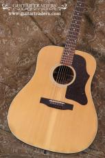 Gibson 1975 J-50 Deluxe_3