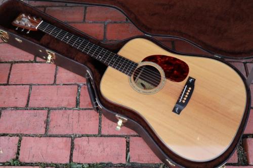 ASTURIAS Red Hawk 40th Limited model