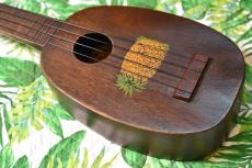 Kamaka SOPRANO PINE 【ブルー・クレスト・デカール 1920s】