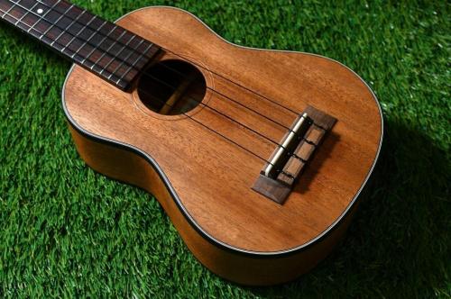 K.Yairi USL-90 Soprano LongNeck