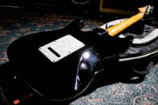 Suhr J Select Standard Plus Trans Black / Roasted Maple_10