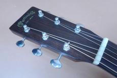 Martin D-21 Special / Limited Production of 300・Solid Spruce Top・Solid Rosewood Side and Back・Old Style Logo・Original Grover peg・Black and White Binding・Rosewood fingerboard and Bridge・Black pick guard【With _8