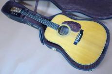 Martin HD-28V / Solid Spruce Top・Solid Rosewood Side and Back・Old Style Logo・Original Waverly peg・Herringbone Trim・Diamond Inlay・Ebony Fingerboard Long Saddle・Original Pick guard 【With Original Hard Case】200