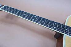 Martin D-35 / Old Style Decal Logo ・Original Grover Peg・Solid Spruce Top・Solid Rosewood Side and Back・Side and Back・One-piece Mahogany Neck・Ebony Fingerboard and Bridge 【With Original Blue Case 】1974年製_9