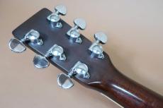 Martin D-35 / Old Style Decal Logo ・Original Grover Peg・Solid Spruce Top・Solid Rosewood Side and Back・Side and Back・One-piece Mahogany Neck・Ebony Fingerboard and Bridge 【With Original Blue Case 】1974年製_10