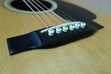 Martin D-35 / Old Style Decal Logo ・Original Grover Peg・Solid Spruce Top・Solid Rosewood Side and Back・Side and Back・One-piece Mahogany Neck・Ebony Fingerboard and Bridge 【With Original Blue Case 】1974年製_14