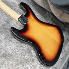 Fender Made in Japan Heritage 60s Jazz Bass RW 3-Color Sunburst_4