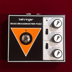 BEHRINGER BASS BRASSMASTER FUZZ_6