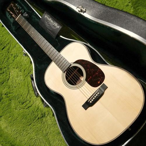 Martin 【ボーナスセール!!～11/30まで!!】【試奏動画あり】CTM 000-28 Adirondack×Premium Rosewood #2856427【一音一音が太く奥深い音色】【当店限定特典付き】【送料当社負担】【池袋店在庫品】