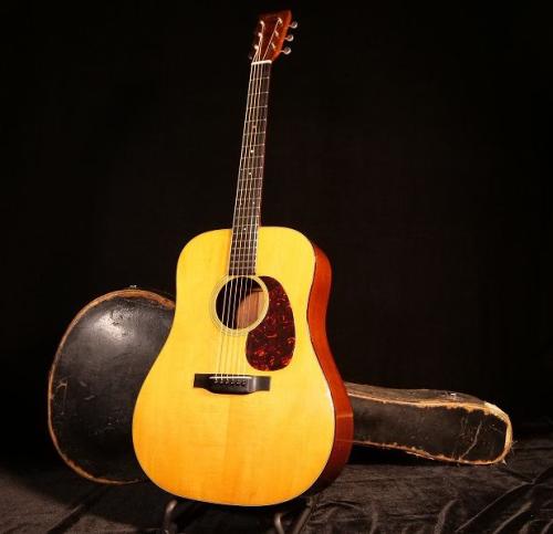 Martin D-18【1941年製 ホンモノの戦前モデル 黄金期”ゴールデンエラ”極上コンディションで入荷です!】先ずは解説試奏動画をご覧下さい。