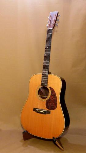 Martin HD-28V