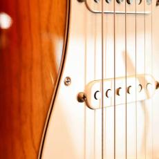 Fender Stratocaster '80 3CS/R_5