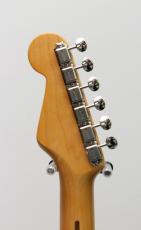 Fender 70th Anniversary American Vintage II 1954 Stratocaster (2-Color Sunburst )【3.95kg】_8