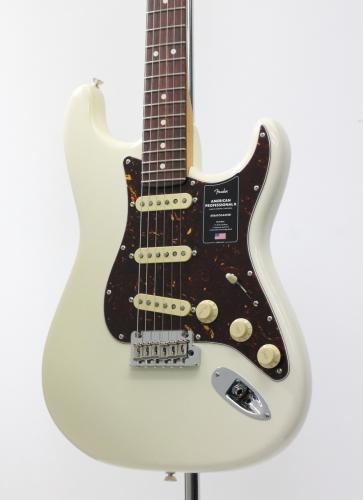 Fender American Professional II Stratocaster, Rosewood Fingerboard / Olympic White
