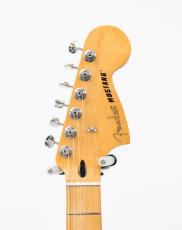 Fender Player II Mustang Maple Fingerboard  (3-Color Sunburst )_3