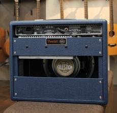 Fender FSR '68 Custom Vibro Champ Reverb Navy Factory Special Run_2