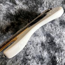 Sire Marcus Miller Z7 4-String AWH (Antique White)  【2025年製】_10