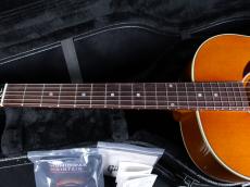 Gibson J-45 Standard Heritage Cherry Sunburst_4