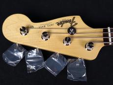Fender Made in Japan Traditional 60s Jazz Bass Olympic White_5