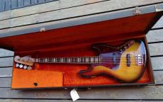 Fender JazzBass_8