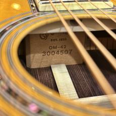 Martin 【試奏動画あり】OM-42 Standard #3004507【煌びやかで美しく伸びのある音色】【霜降りトップ】【当店限定特典付き】【送料当社負担】【池袋店在庫品】_17