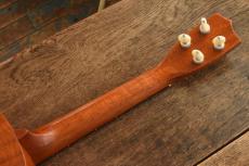 Sofla Ukes Concert Sinker Curly Mahogany_5