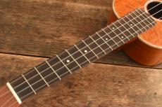 Sofla Ukes Concert Sinker Curly Mahogany_7