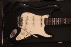 Fender 1965 Stratocaster "Small Head with Original Black Finish"_3