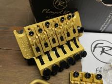 Floyd Rose FRTS3000SR2 Special Series Tremolo System R2 Nut Satin Gold_2