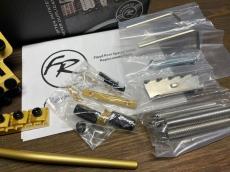 Floyd Rose FRTS3000SR2 Special Series Tremolo System R2 Nut Satin Gold_5