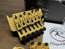 Floyd Rose FRTS3000SR2 Special Series Tremolo System R2 Nut Satin Gold_2