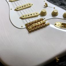 Fender Limited Edition American Vintage II 1957 Stratocaster White Blonde / 3A Flame Maple Neck【限定】_3