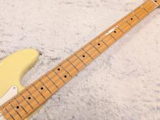 Fender Player II Precision Bass / Hialeah Yellow【3.64kg】_2