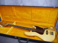 Fender American Vintage'62 JazzBass_11